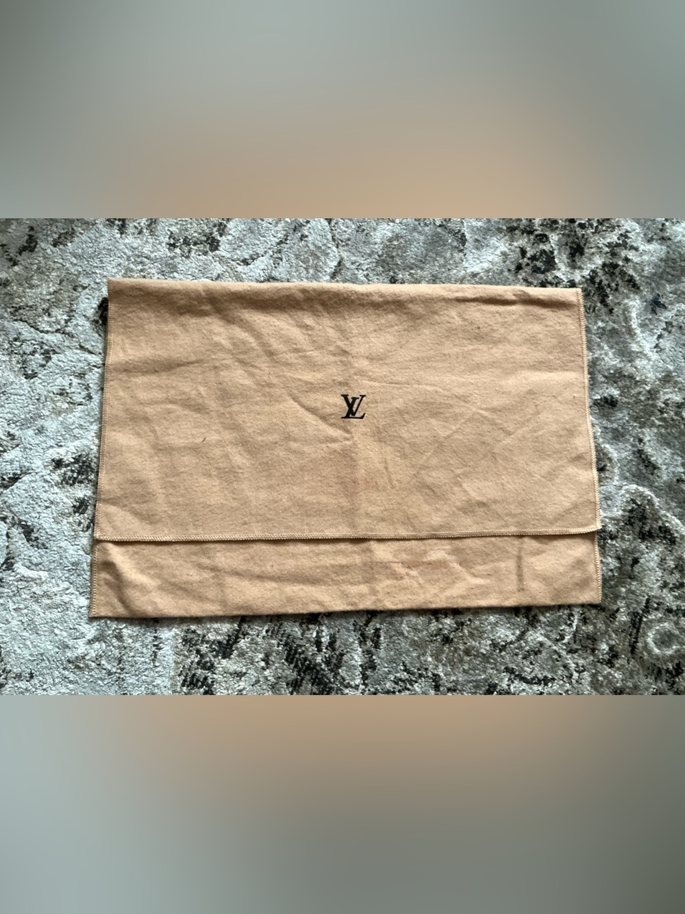 LOUIS  VUITTON